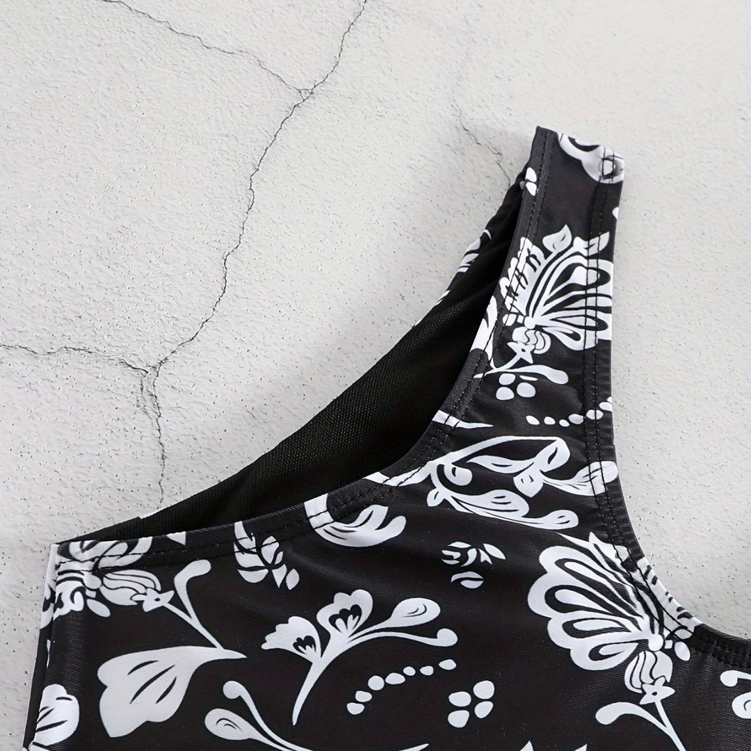 Women's Triangle Bikini with Playful Knot Detail Mune Fashion