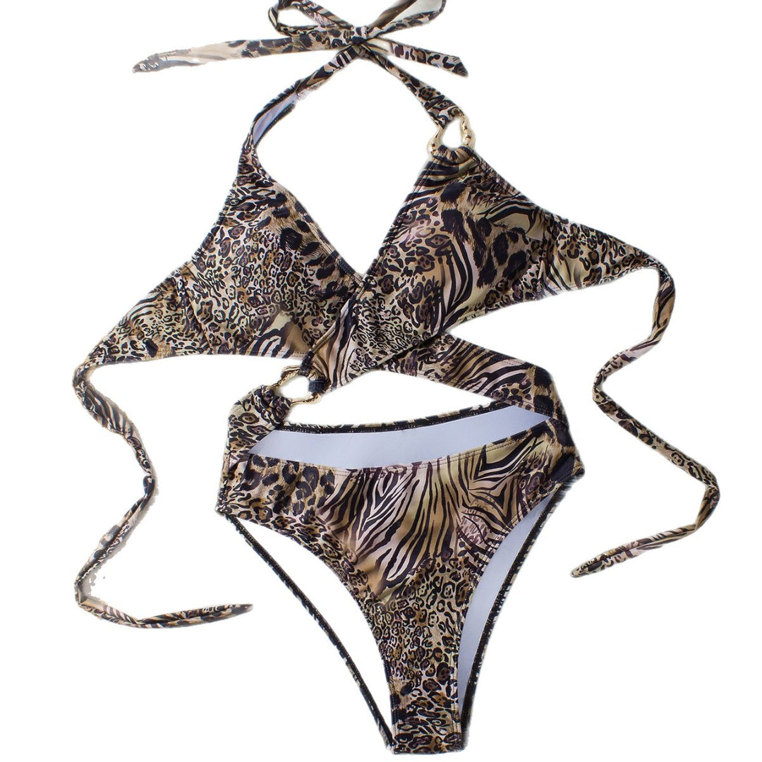 Women's triangle bikini with tasteful gathering Mune Fashion