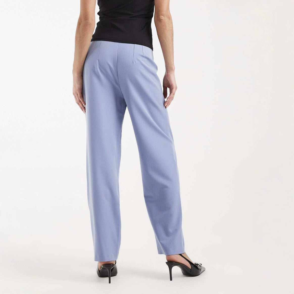 Women's high-waisted straight-cut trousers with crease Mune Fashion