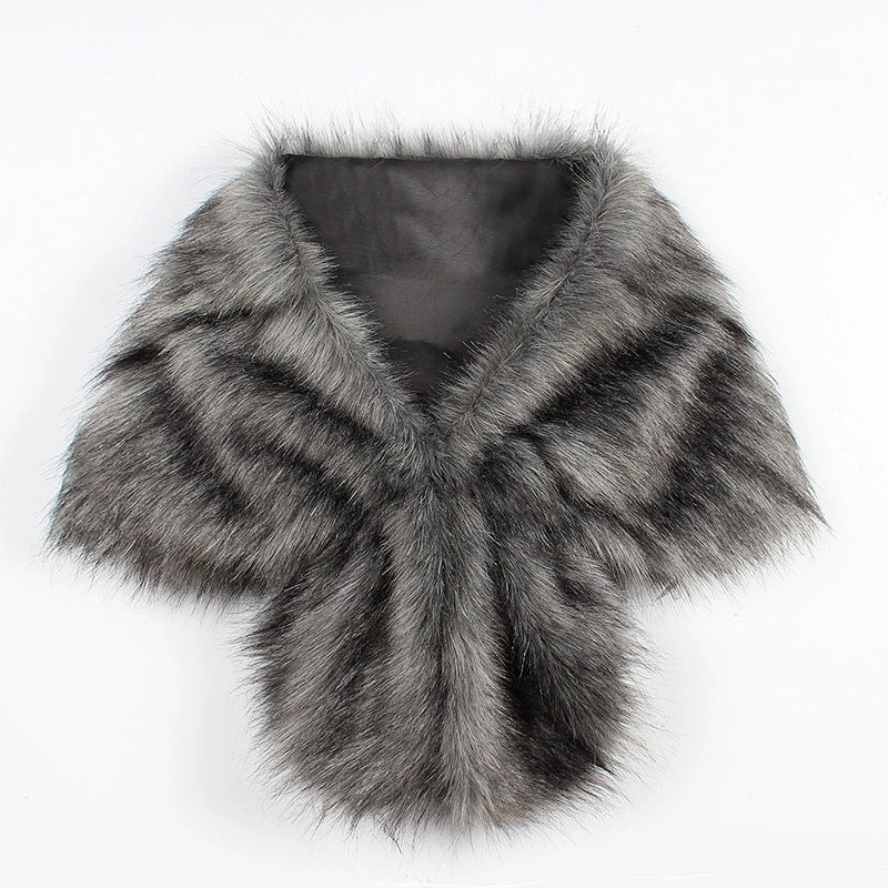 Women's elegant faux fur shoulder stole in capelet cut Mune Fashion