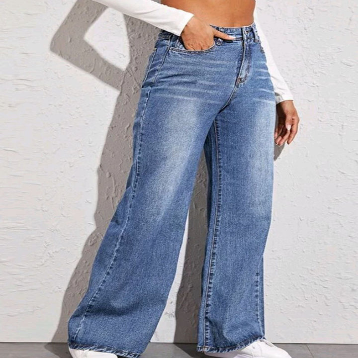 Women's high-waisted wide denim jeans with extra wide leg and raw hem Mune Fashion