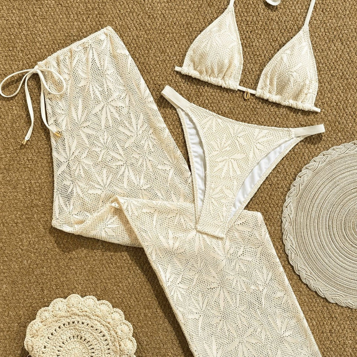 Ladies Bikini set with fashionable crochet pattern Mune Fashion