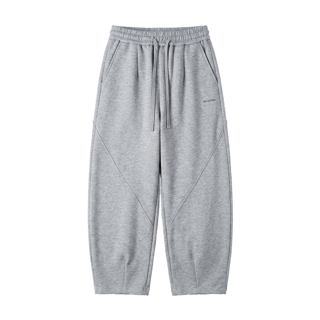 Women's Cropped Sweatpants with Elastic Waistband and Decorative Seams Mune Fashion