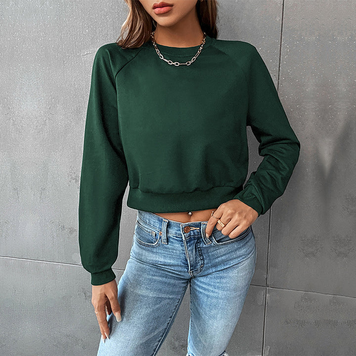 Women's Short Minimalist Sweatshirt with Raglan Sleeves and Ribbed Hem Mune Fashion