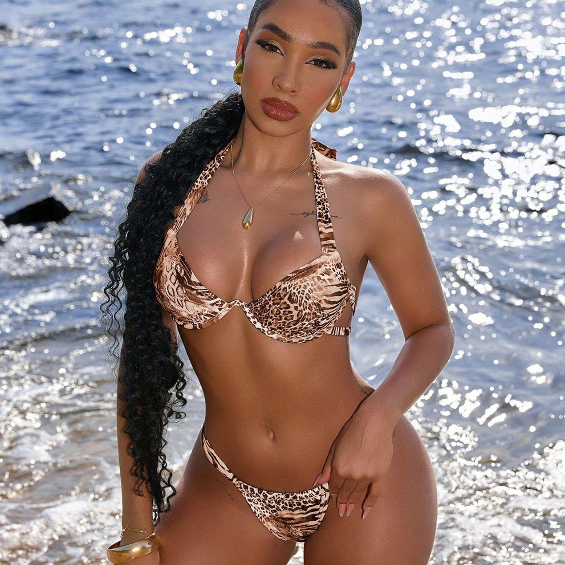 Women's bikini set with exciting animal print and innovative push-up top Mune Fashion