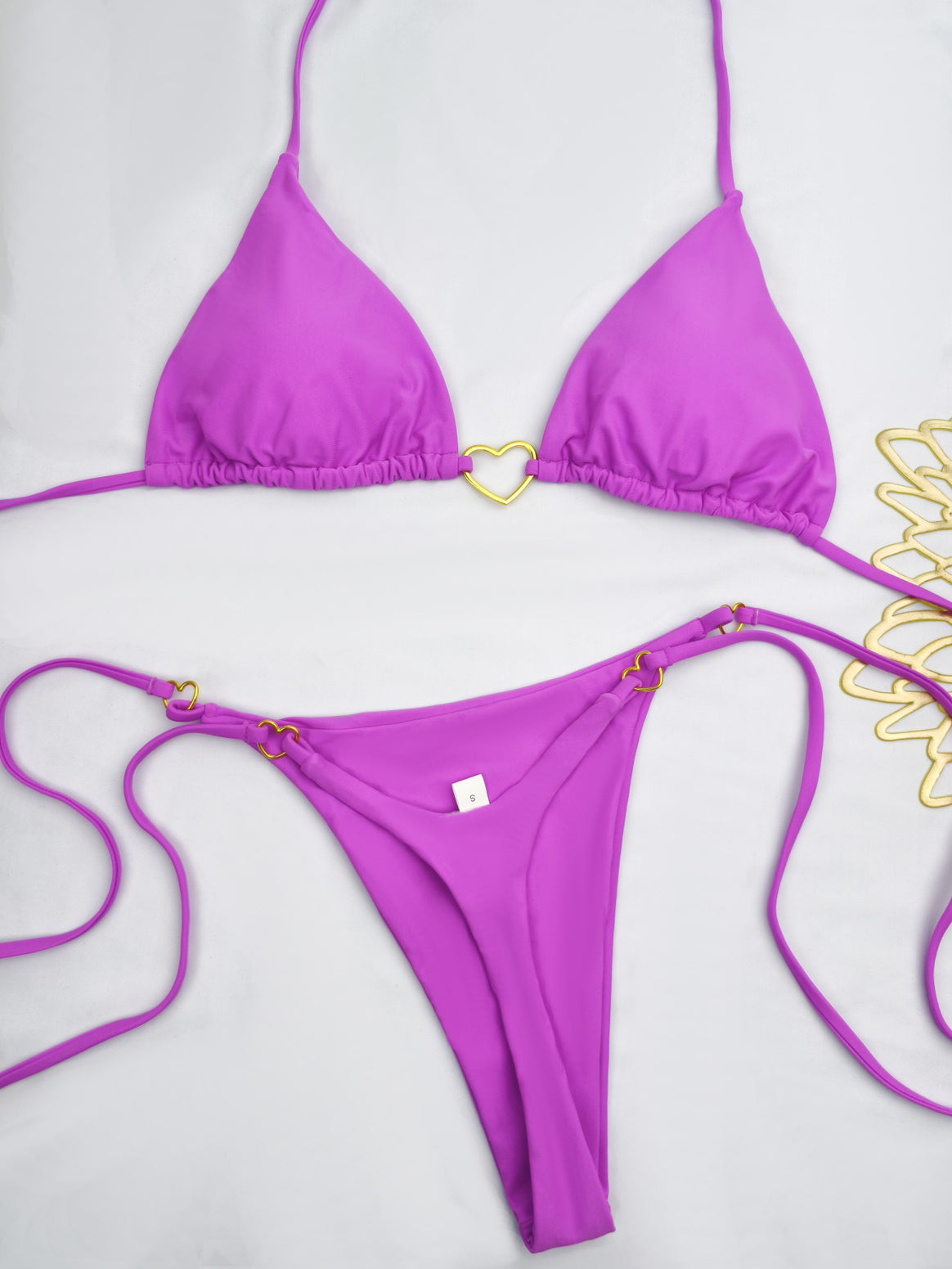 Women’s bikini set with heart-shaped detail and adjustable straps Mune Fashion