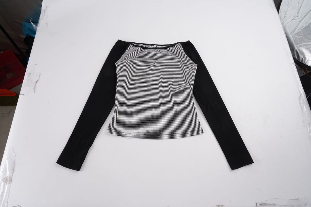 Women's fitted raglan long sleeve shirt with fine striped jersey, narrow waist, and elastic stretch material Mune Fashion