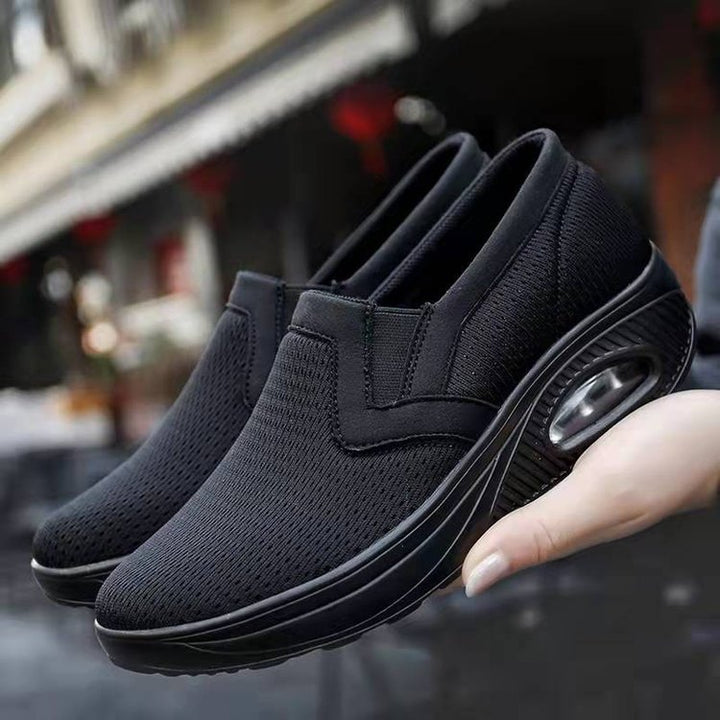 Women's Knitted Slip-On Walking Sneakers with Visible Air Capsule and Ergonomic Platform Sole Mune Fashion