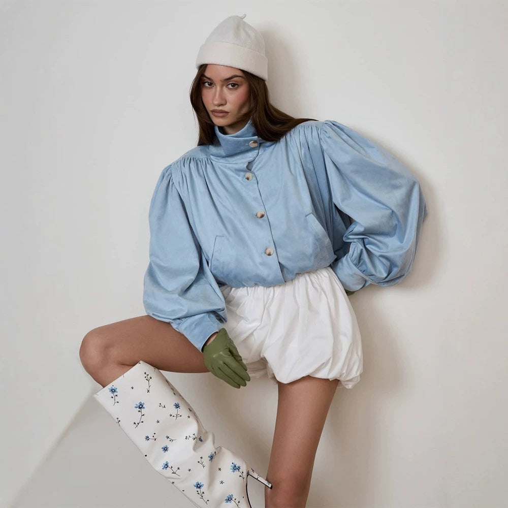 Women's short jacket with voluminous sleeves, drawstring waistband, and stand-up collar Mune Fashion