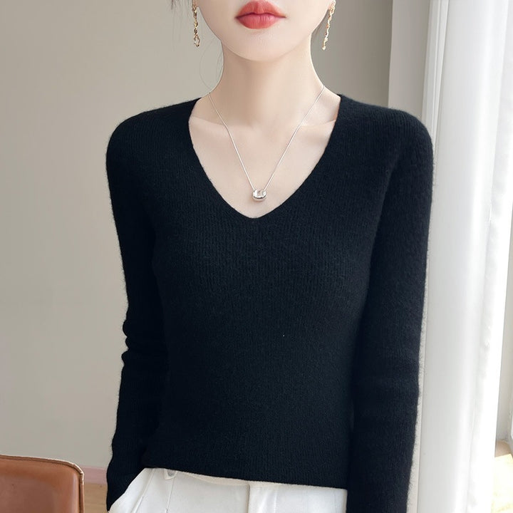 Women's Slim Fit V-Neck Fine Knit Sweater with Fine Rib Structure and Soft Feel Mune Fashion