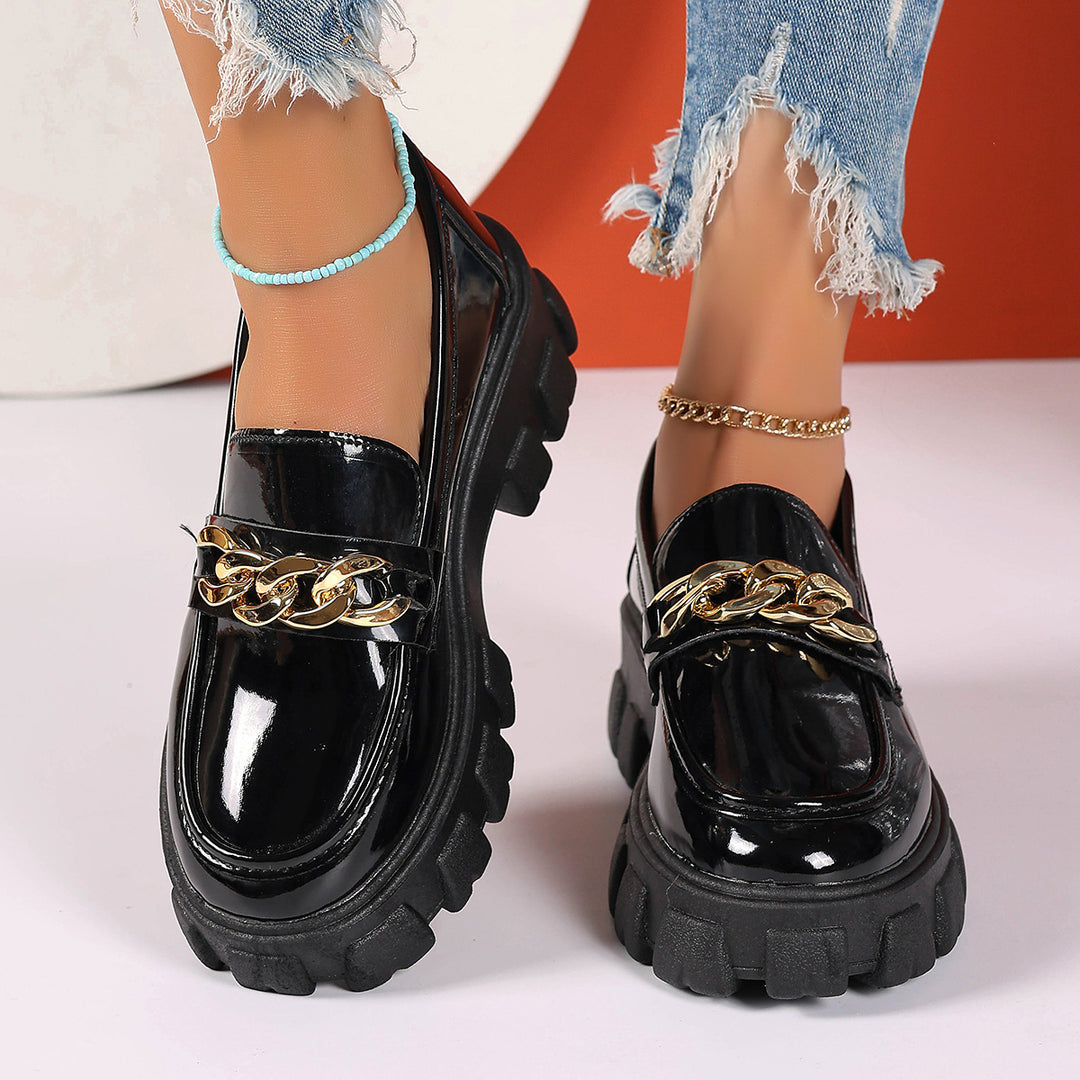 Women's trendy patent loafers with chunky profile sole and gold chain application Mune Fashion