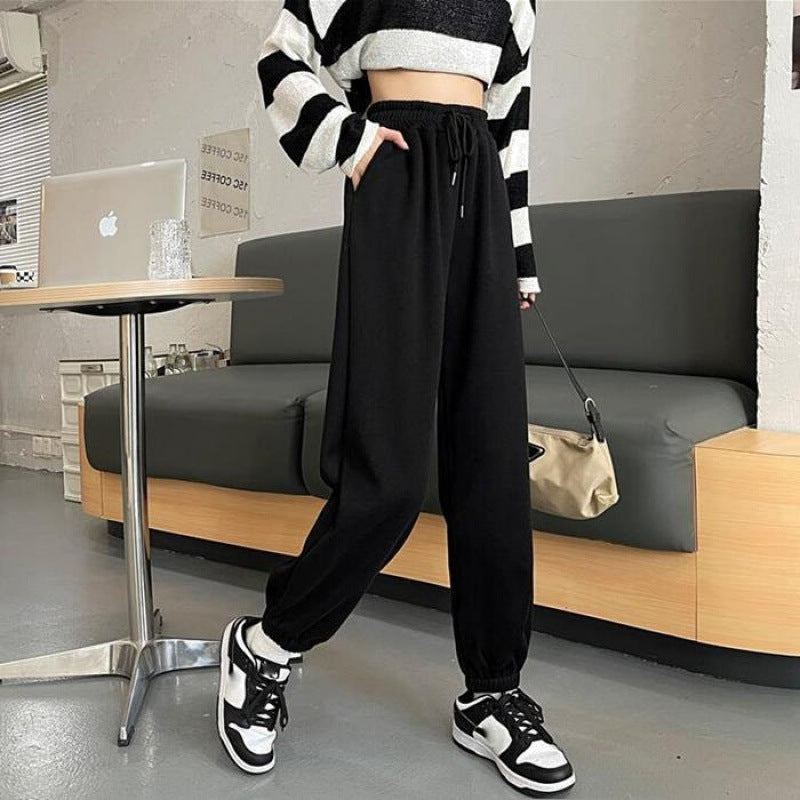 Women's high-waisted sweatpants with elastic waistband, drawstring, and ribbed ankle cuffs Mune Fashion