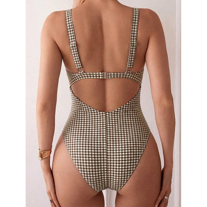 Women’s One-Piece Swimsuit with Playful Knot and Refined Cut-Out Mune Fashion