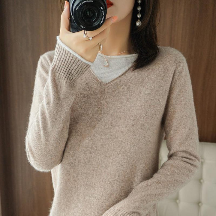Women Soft V-Neck Sweater in Cashmere Look with Contrasted Border Decoration Mune Fashion