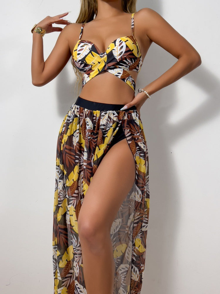 Women's Bikini Set with extravagant Cut-Out and floral Skirt Mune Fashion