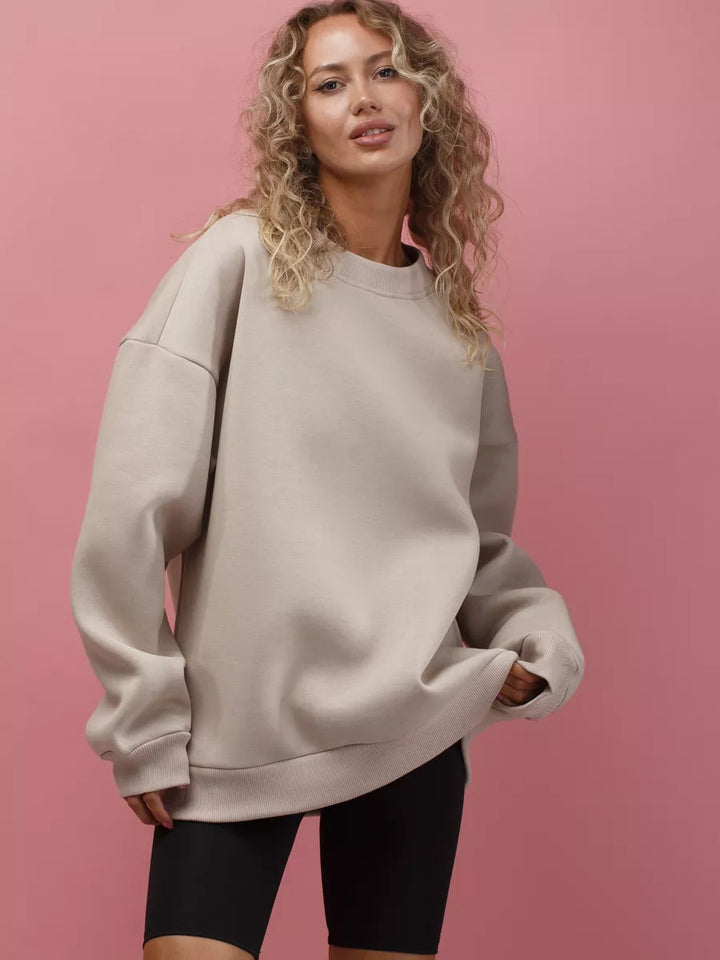 Women's oversized sweatshirt with round neckline, French terry inner lining, and dropped shoulder Mune Fashion
