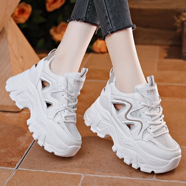 Ladies Chunky Sneakers with innovative cushioning and trendy design Mune Fashion
