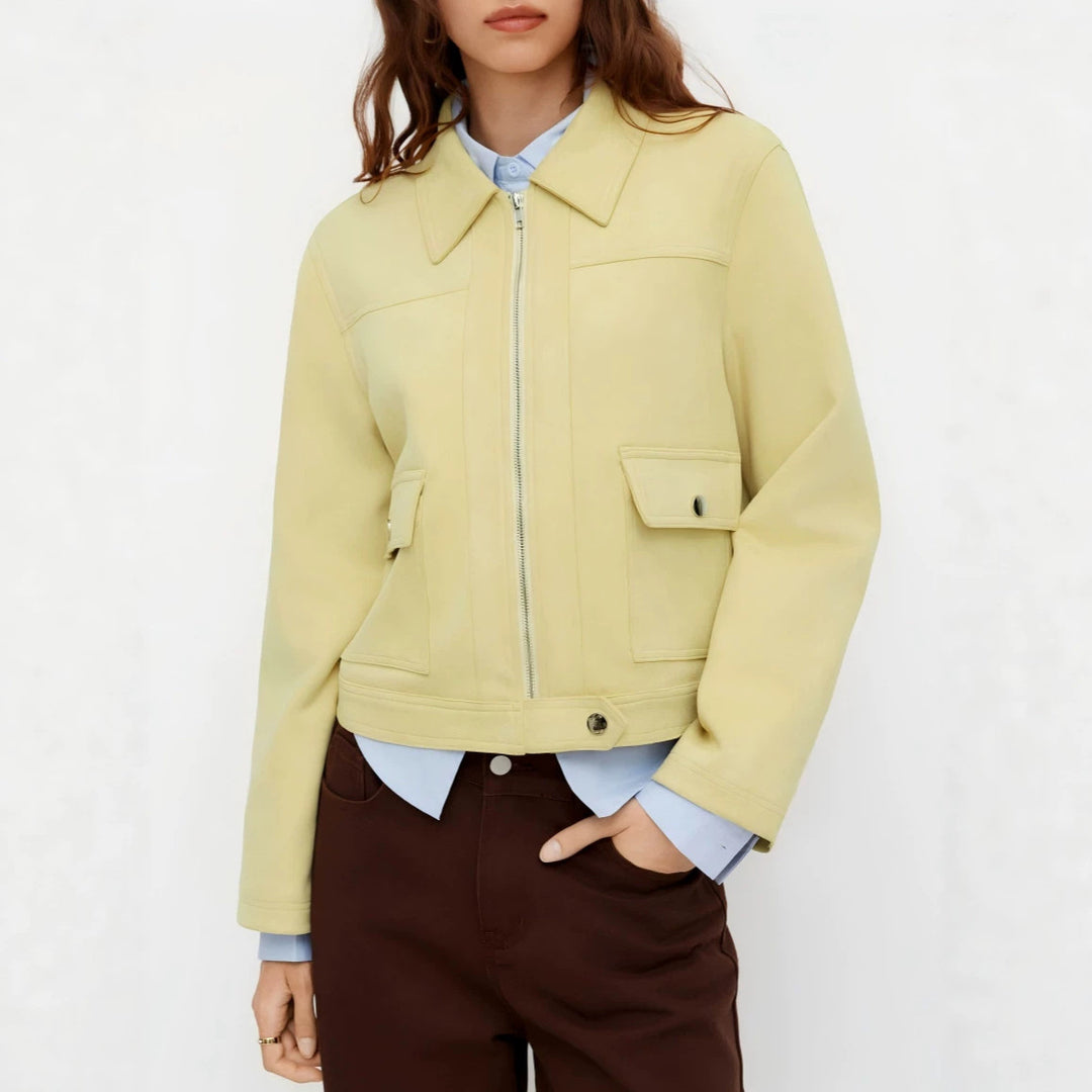 Women’s short jacket with zipper, shirt collar and flap pockets Drune