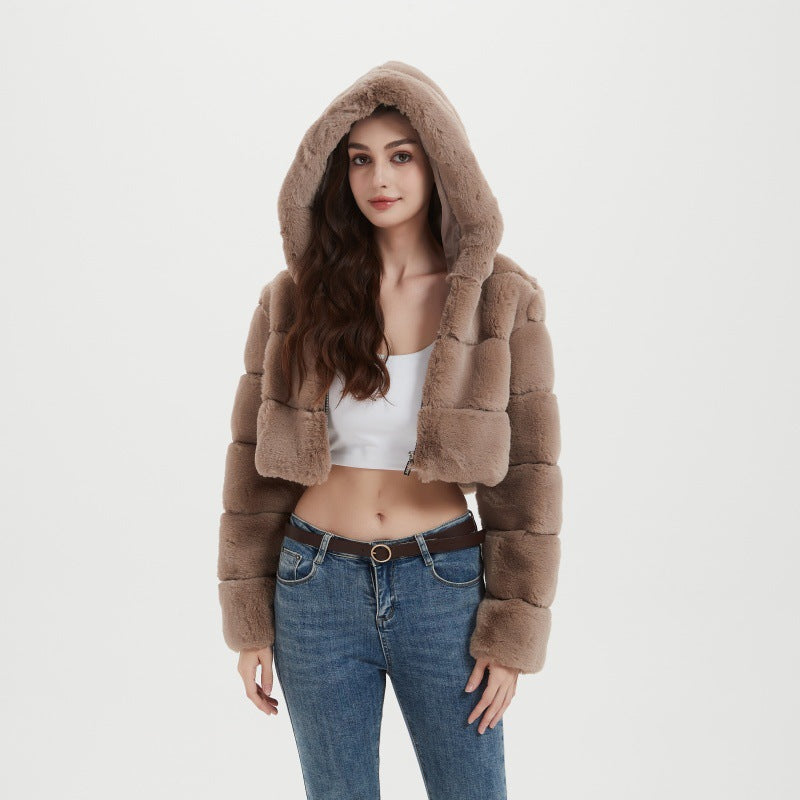 Women's Cropped Faux Fur Jacket with Horizontal Panel Structure and Zipper Mune Fashion