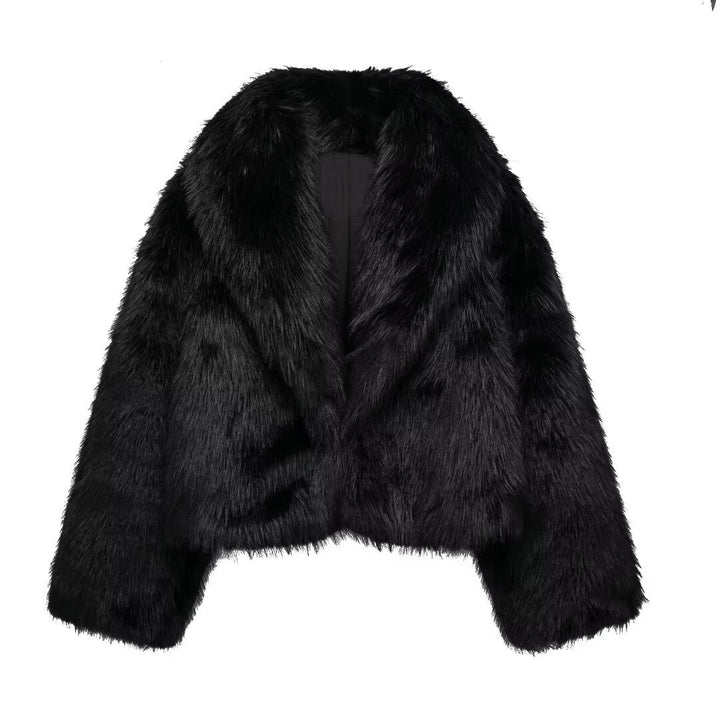 Ladies' short faux fur coat with oversized shawl collar and soft lining Mune Fashion
