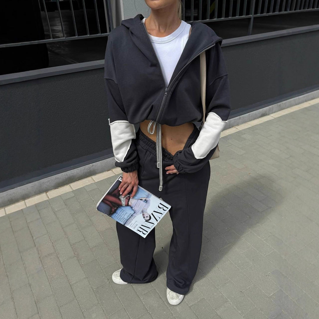 Women's wide high-cut jogging pants with visible crease and elastic waistband Mune Fashion