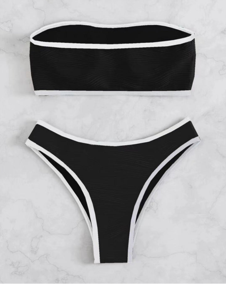 Women's bandeau bikini set with elegant wave details and sporty cut Mune Fashion