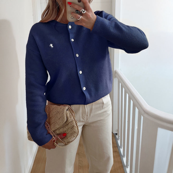 Women’s short fine knit cardigan with pearl buttons, round neck and delicate horse embroidery Mune Fashion