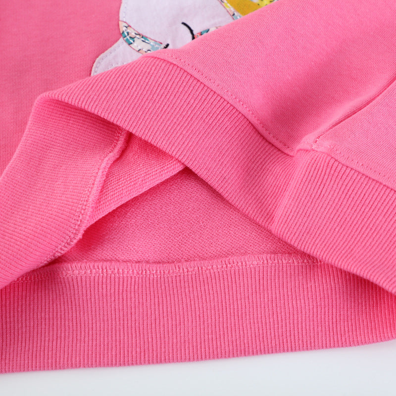 Girl's sweatshirt with enchanting unicorn design and colorful flower appliqués Mune Fashion