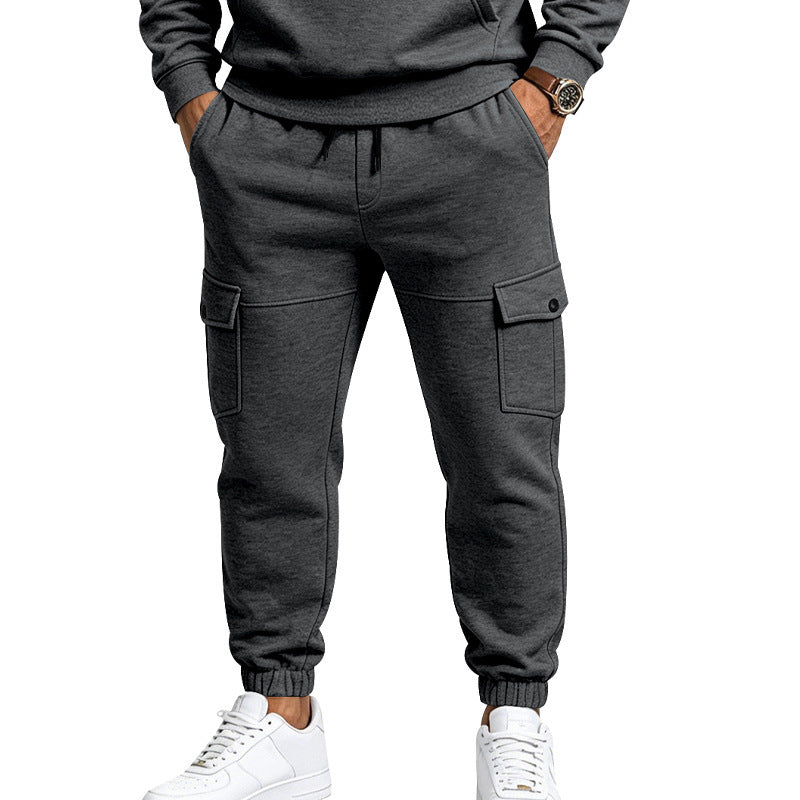 Men's cargo jogging pants with side flap pockets, drawstring and elastic cuffs Mune Fashion