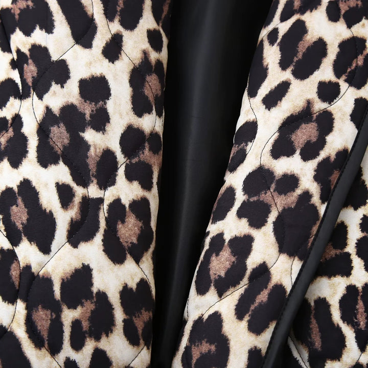 Women's Padded Kimono Jacket with Leopard Print, Oversized Cut and Patch Pockets Mune Fashion