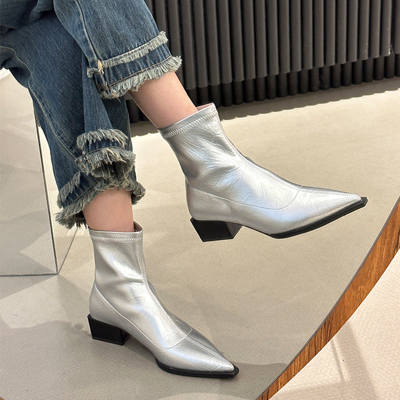 Ladies Elegant Ankle Boots with Pointed Toe and Block Heel Mune
