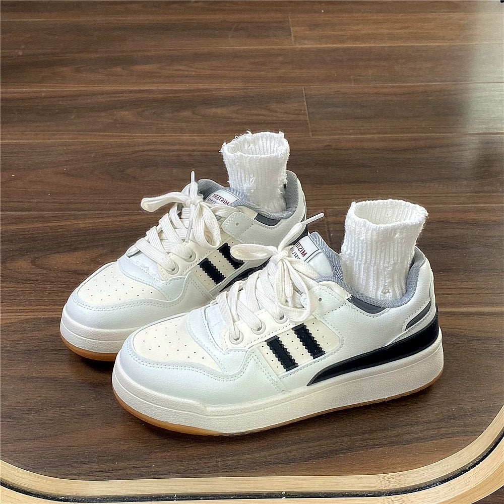 Ladies sporty sneakers with high-quality cushioning and breathable upper material Mune Fashion