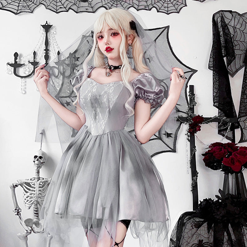 Women Gothic Wedding Dress with Tulle and Lace Decorations Mune Fashion