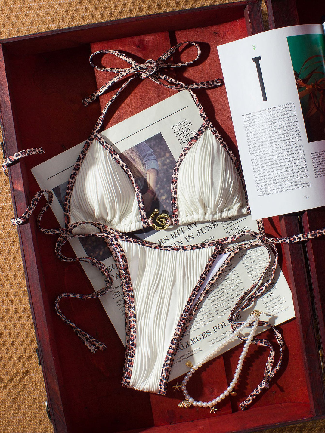 Women's triangle bikini with moisture-wicking properties and ribbed design Mune Fashion
