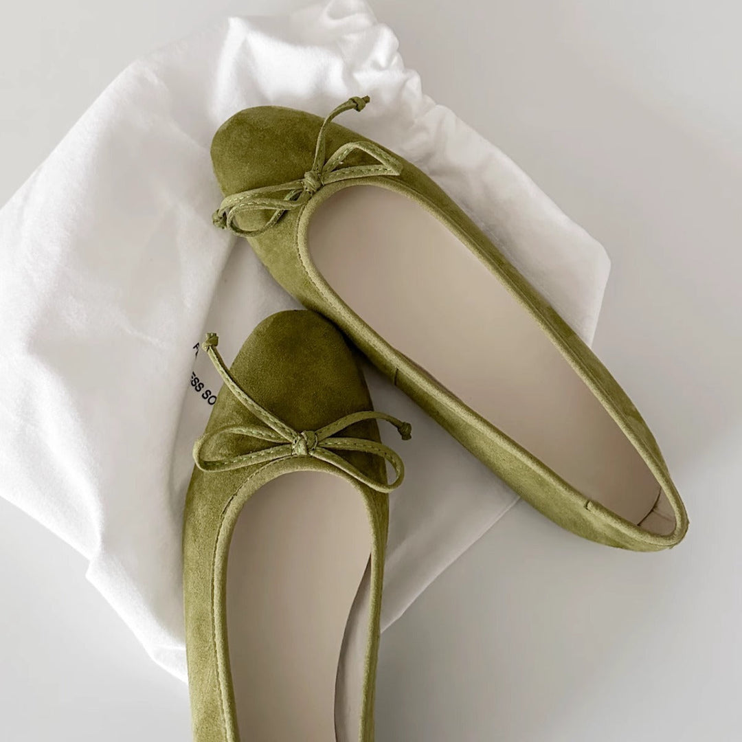 Women Ballerinas with delicate bow detail and high-quality suede Mune Fashion