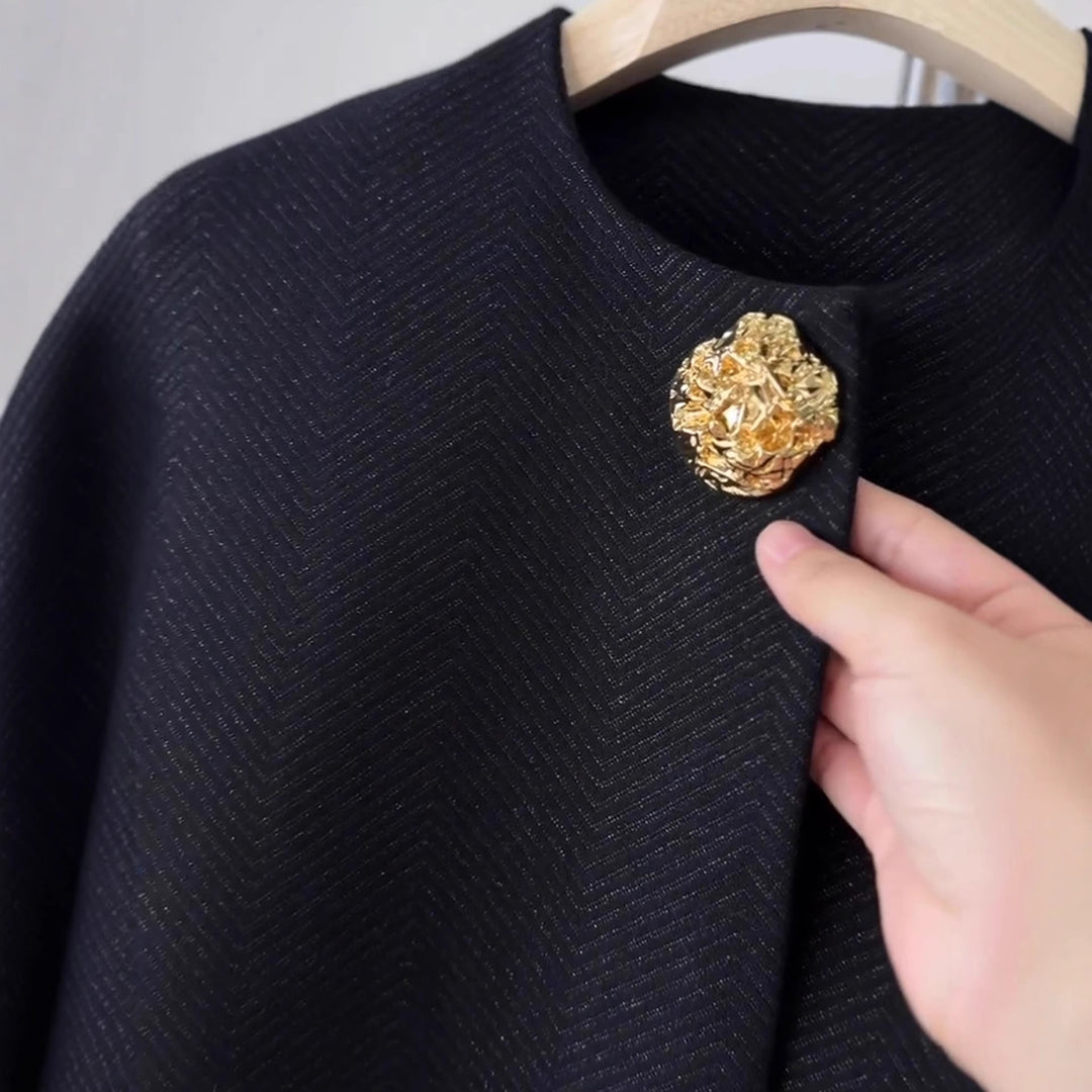 Women Elegant Short Blazer with Decorative Button Mune Fashion
