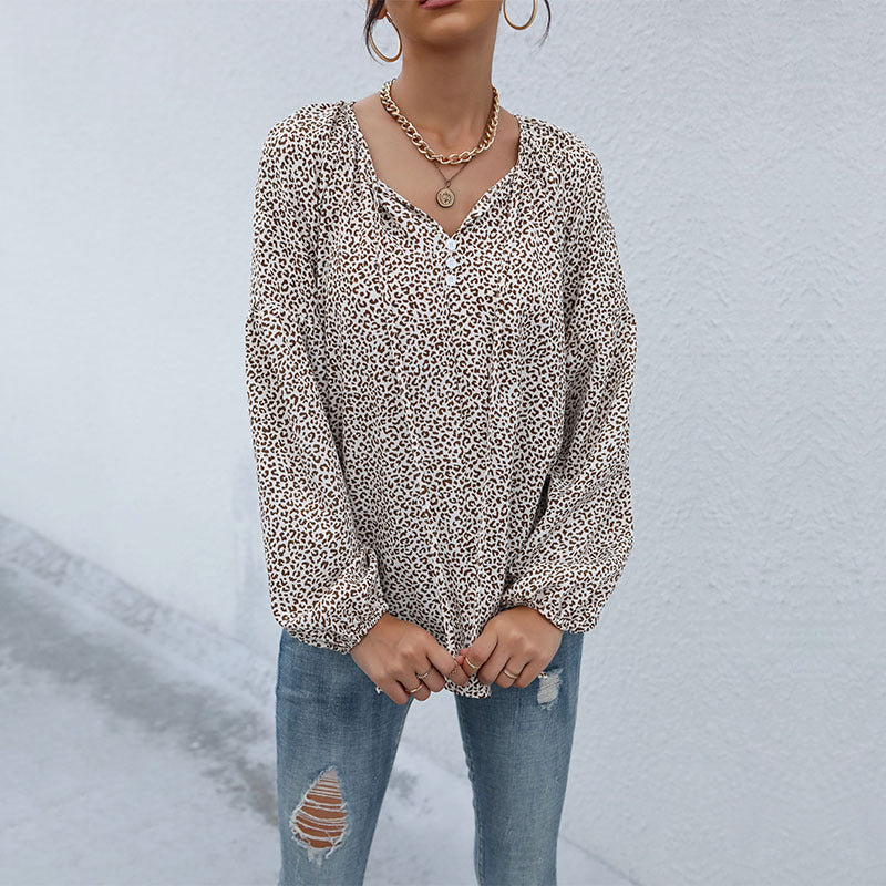 Women's Playfully patterned blouse with button placket and balloon sleeves Mune Fashion