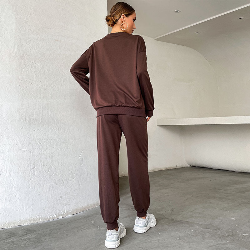 Women Casual Sweatset in College Look with Oversized Sweatshirt and Jogging Pants Mune Fashion