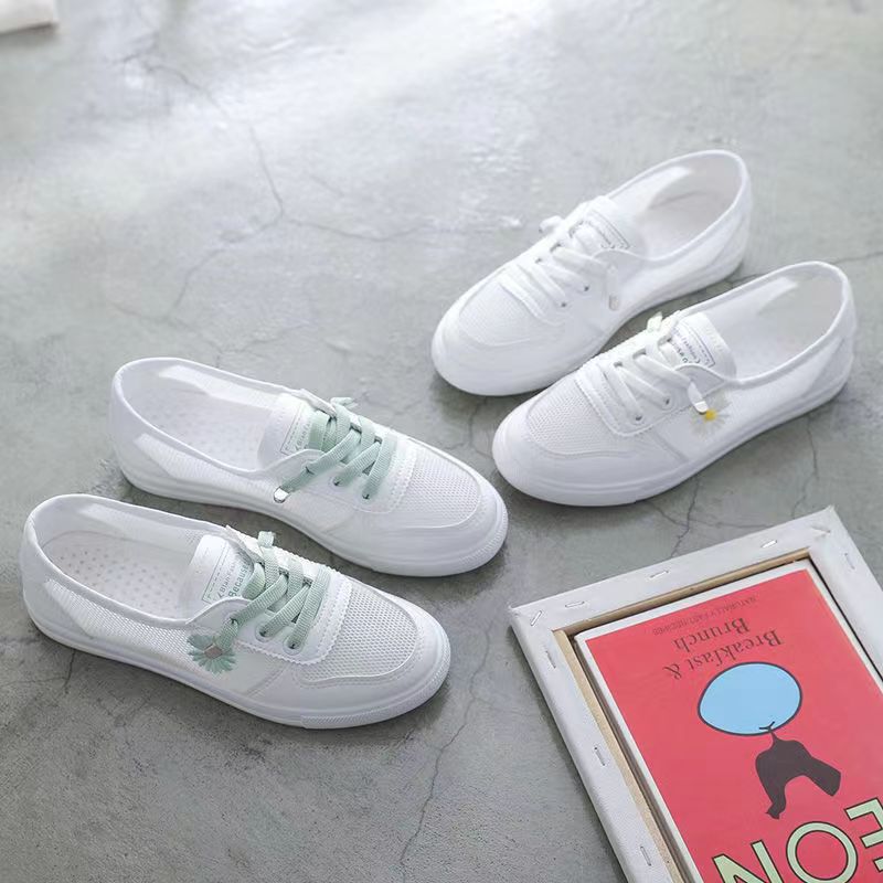 Women's casual sneakers with colorful floral pattern Mune Fashion