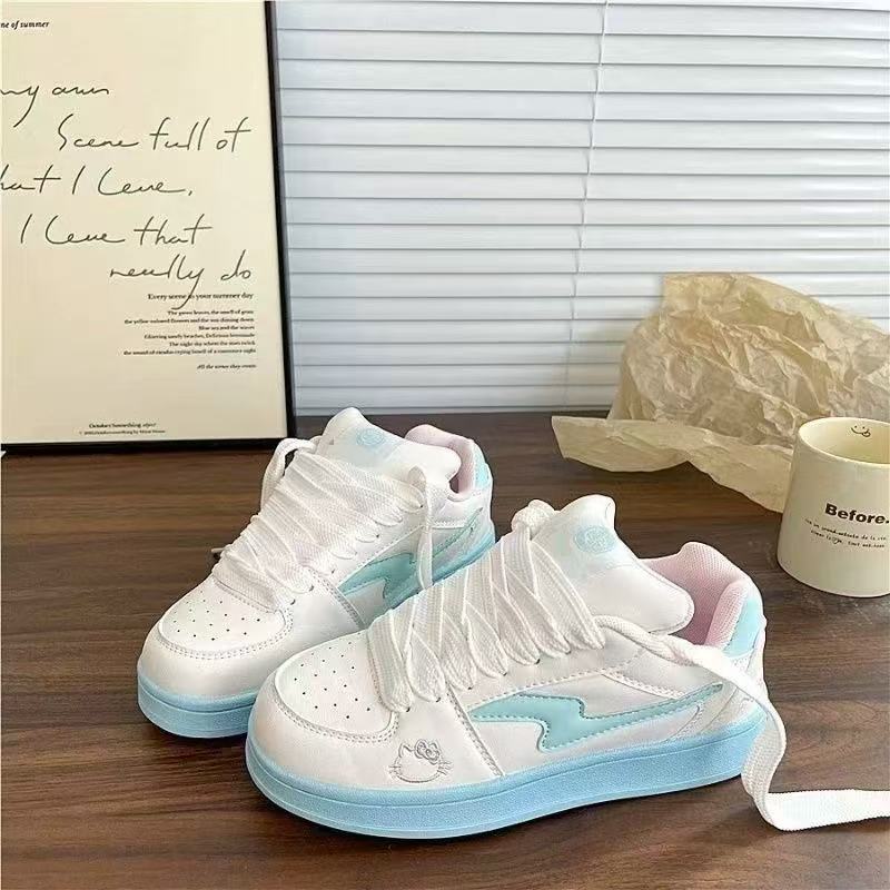 Women's sneakers with playful design and comfortable cushioning Mune Fashion