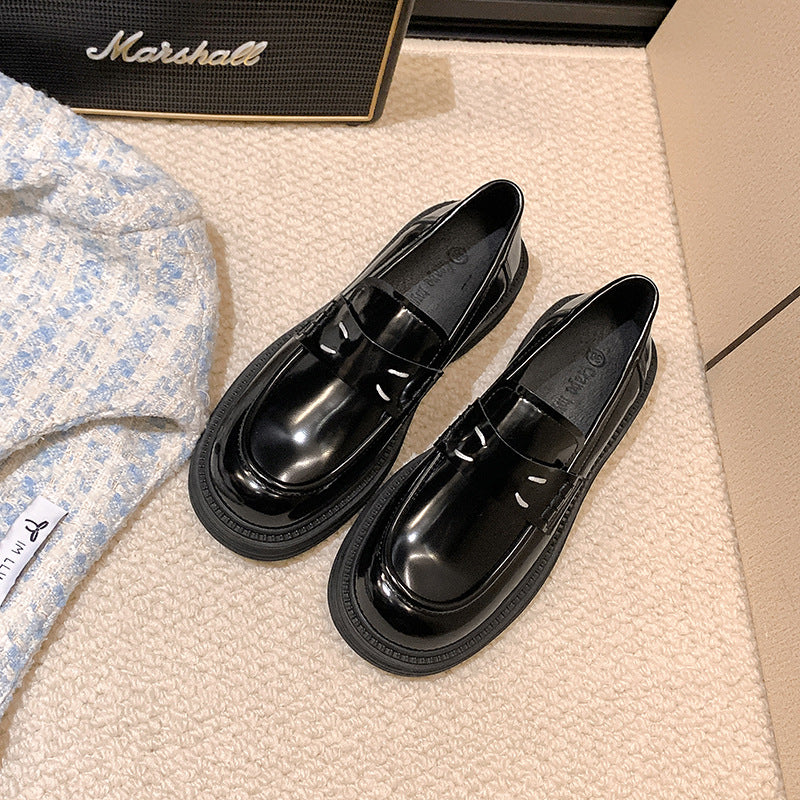Ladies Shiny Penny Loafers in Retro Chunky Look with Sculpted Platform Sole Mune Fashion