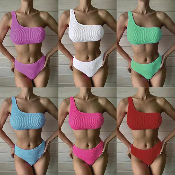 Women's asymmetrical bikini set with textured surface Mune Fashion