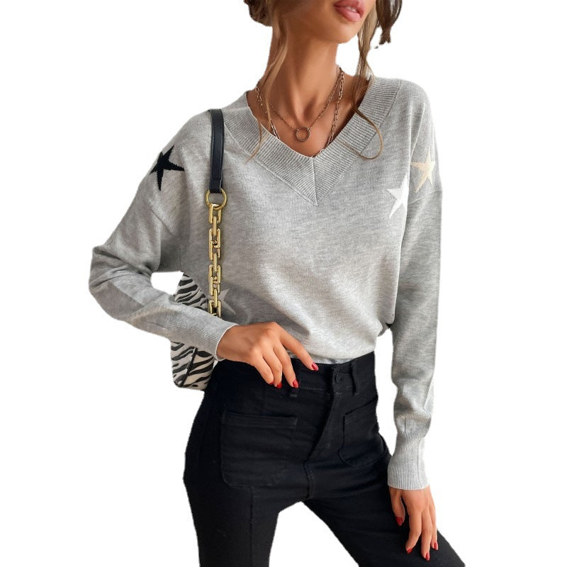 Ladies Fine V-Neck Knit Sweater with Star Intarsia and Drop Shoulder Mune Fashion