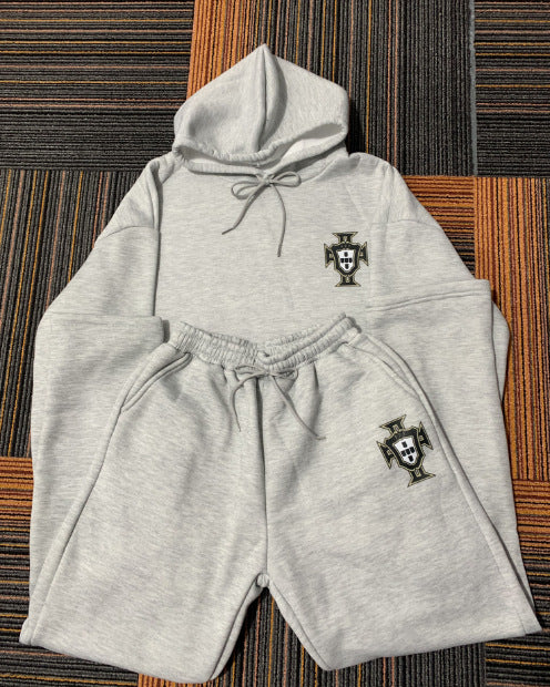 Unisex two-piece lounge set made of heavy cotton blend with hood and elastic waistband pants Mune Fashion