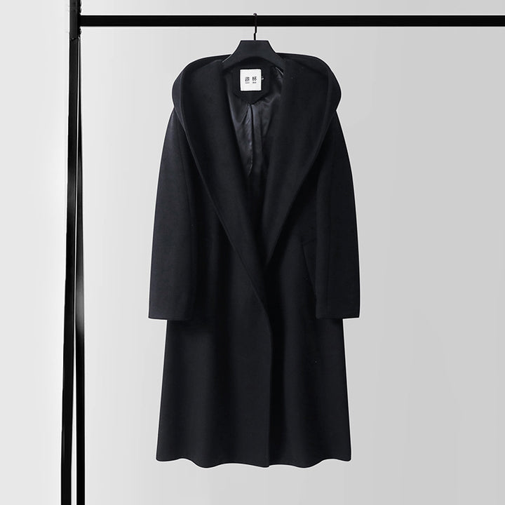 Men's maxi-length hooded coat made of wool blend with tie belt and boxy silhouette Mune Fashion