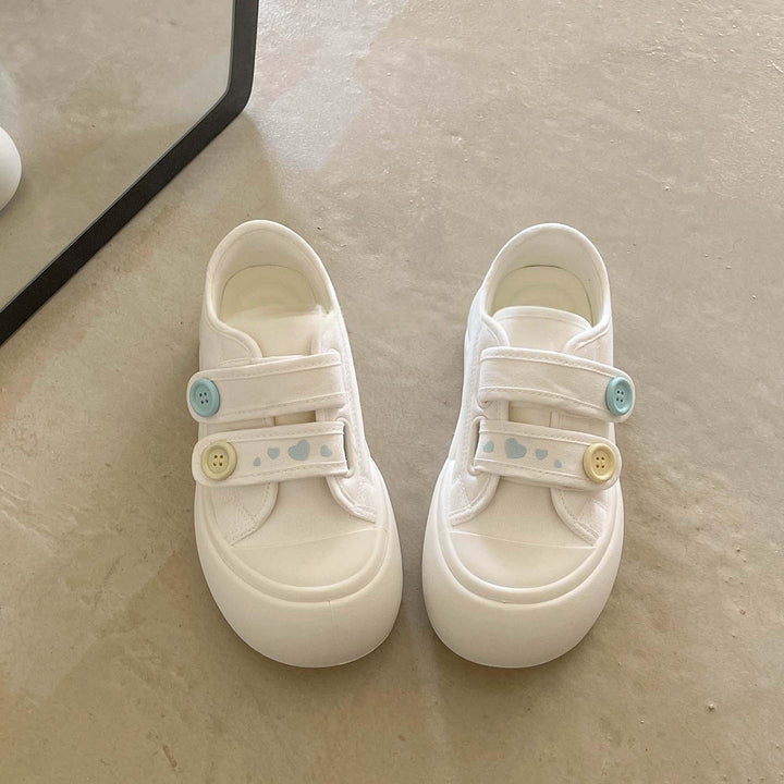 Women comfortable and playful sneakers with Velcro from Mune Fashion