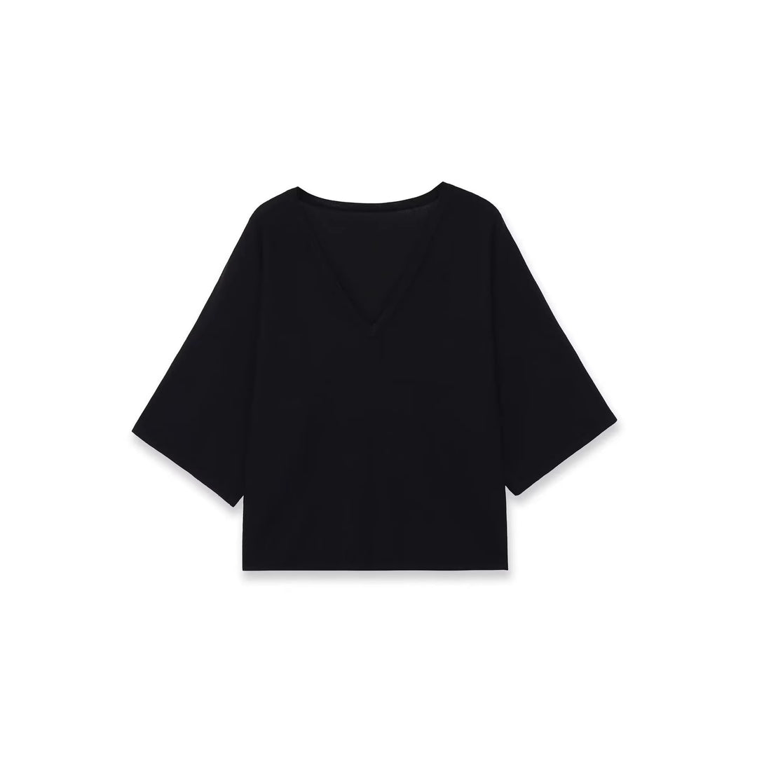 Women Oversize V-Neck Top with Kimono Sleeves Mune Fashion