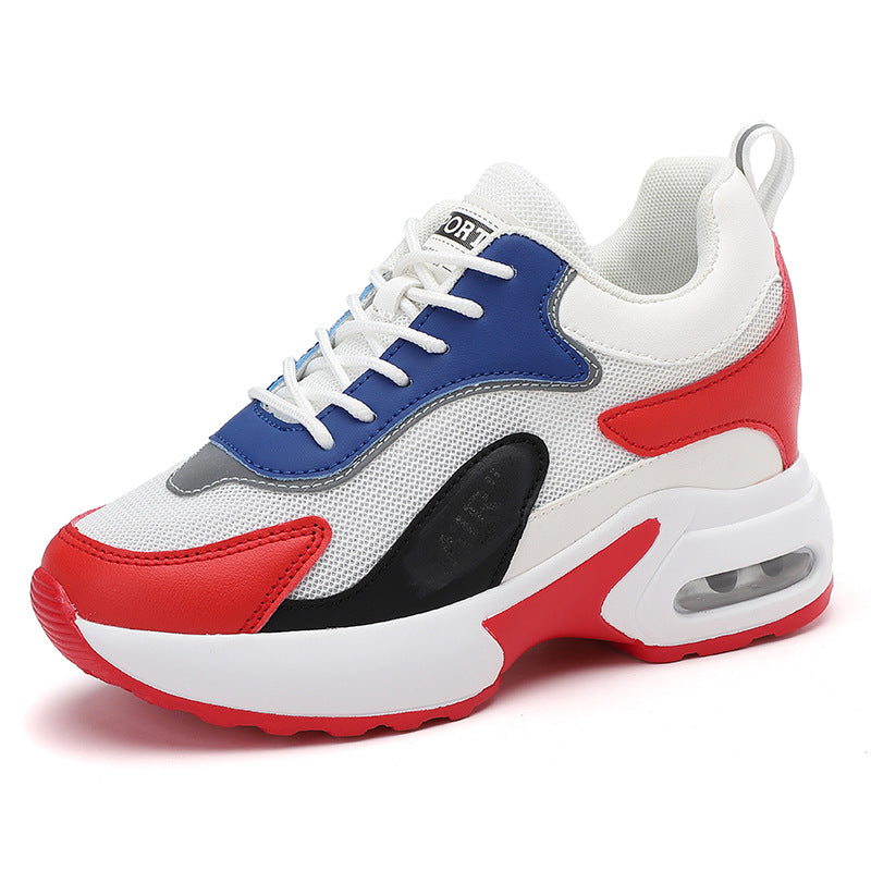 Women's nan dynamic retro sneaker with visible heel cushioning, textured mesh upper and pull tab Mune Fashion