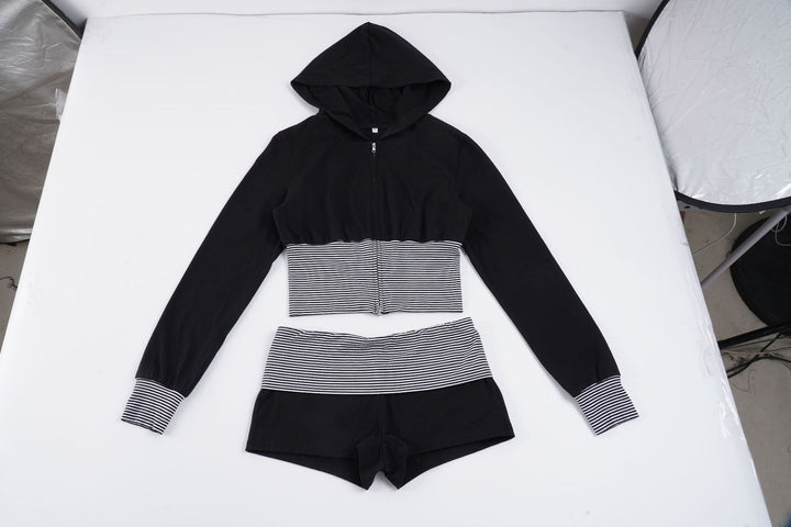 Women's short-cut lounge set with hooded cropped zip and striped high-waist shorts Mune Fashion
