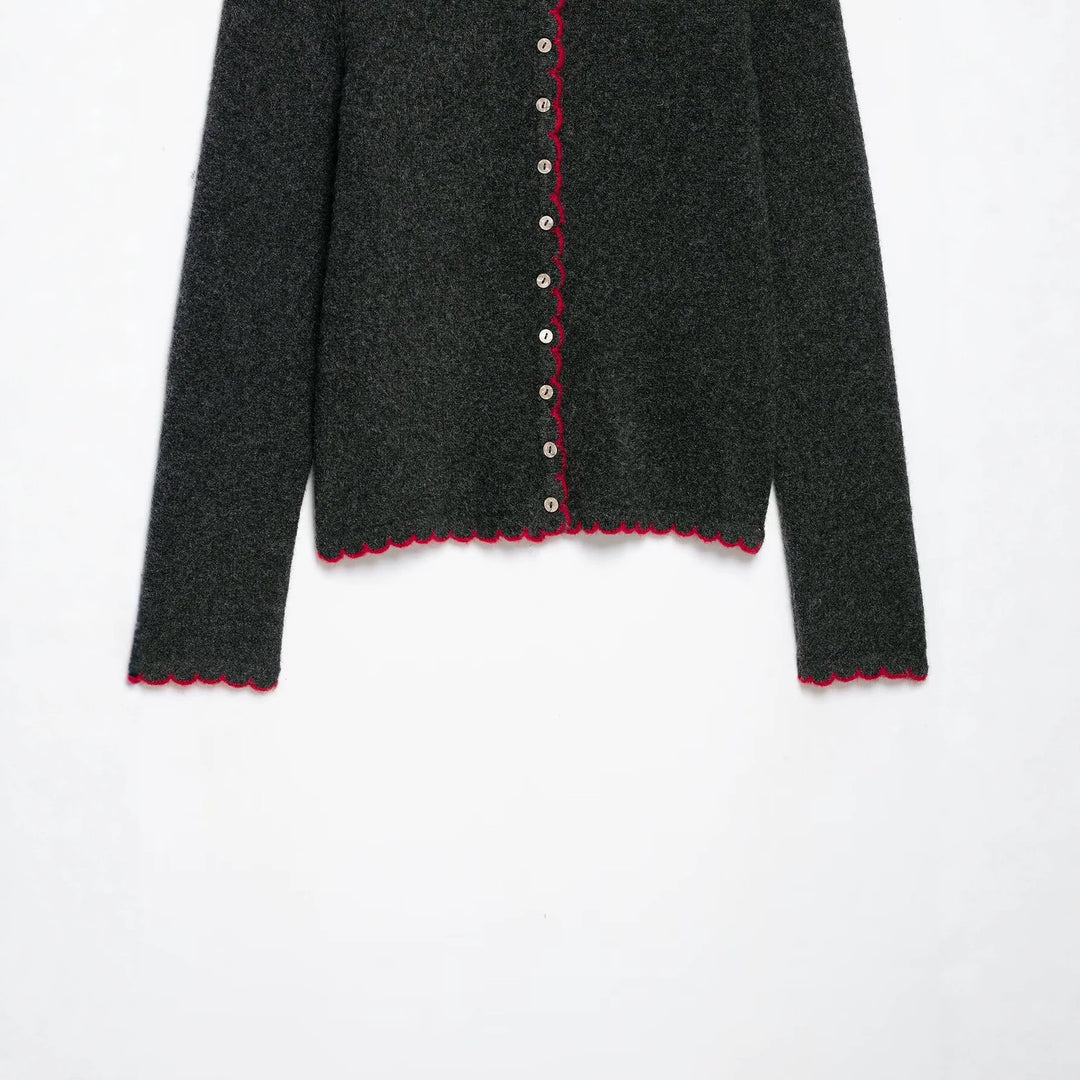 Ladies fine knit cardigan with shell edge and mother-of-pearl buttons Mune Fashion